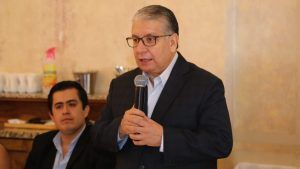 Morena no debe confiarse y anticipar un triunfo en la alcaldía de Puebla: Enrique Doger