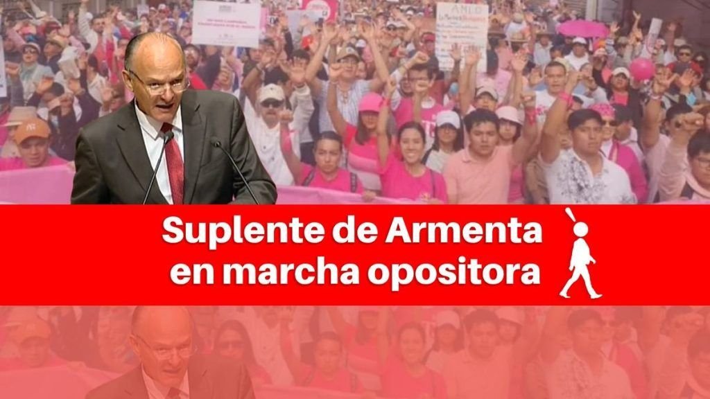 Panistas y el suplente de Armenta, en la Marcha por la Democracia en Puebla