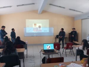 Gobierno de Juan C. Bonilla da plática sobre trata de personas en primaria