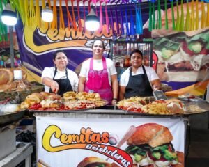 Pepe Chedraui inaugura Festival de la Cemita con 35 expositores