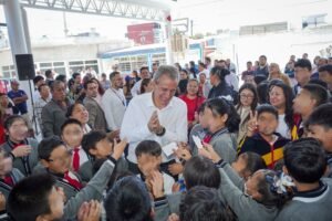 Pepe Chedraui inaugura techado escolar en Puebla: obra educativa con inversión estatal y federal por más de 24.5 mdp