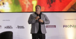 Conferencia central del "tiburón" Marcus Dantus en Smart City Expo LATAM reúne a más de 500 asistentes.