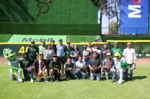 IMDP y Pericos reúnen a 150 participantes en clínica de béisbol