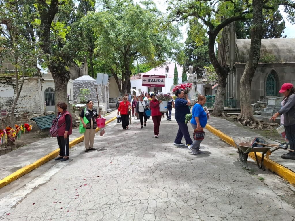 Más de 22,700 personas visitaron el Panteón Municipal durante el 14 y 15 de junio