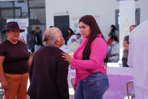 Adultos mayores participan en actividades recreativas en Juan C. Bonilla