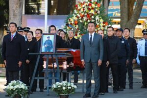 Homenaje póstumo en Huejotzingo a servidor público entregado