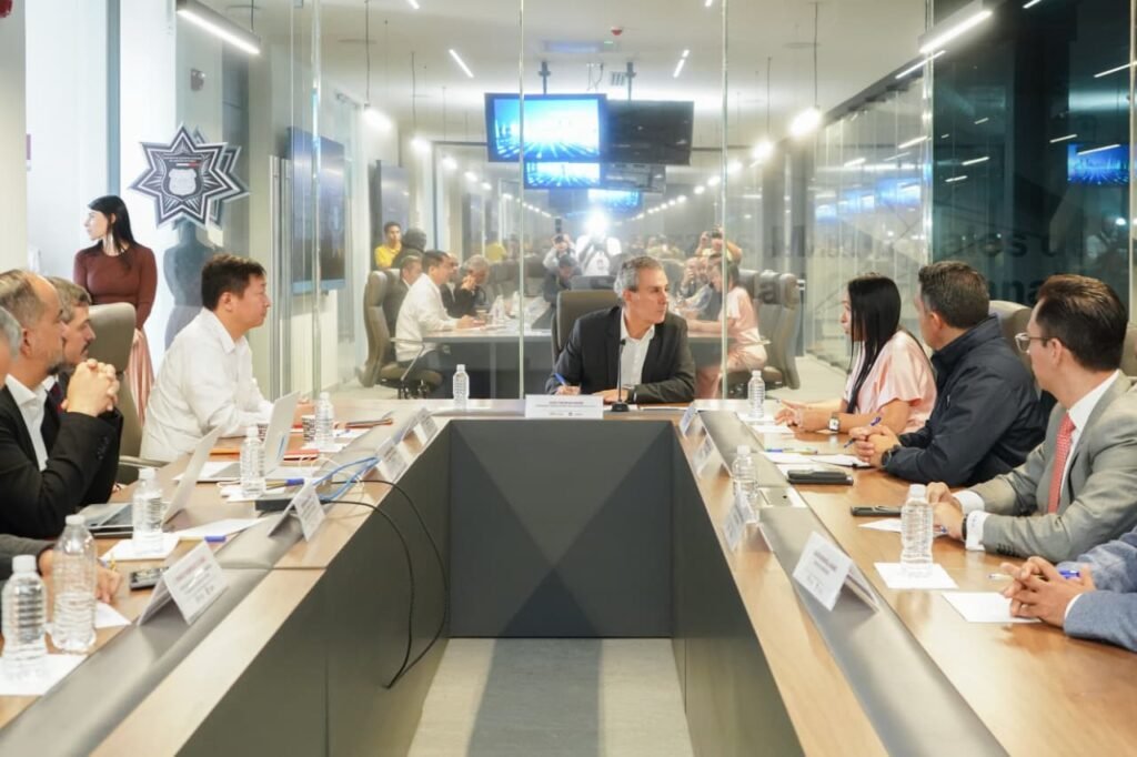 Reunión con empresas globales apunta a modernizar la capital