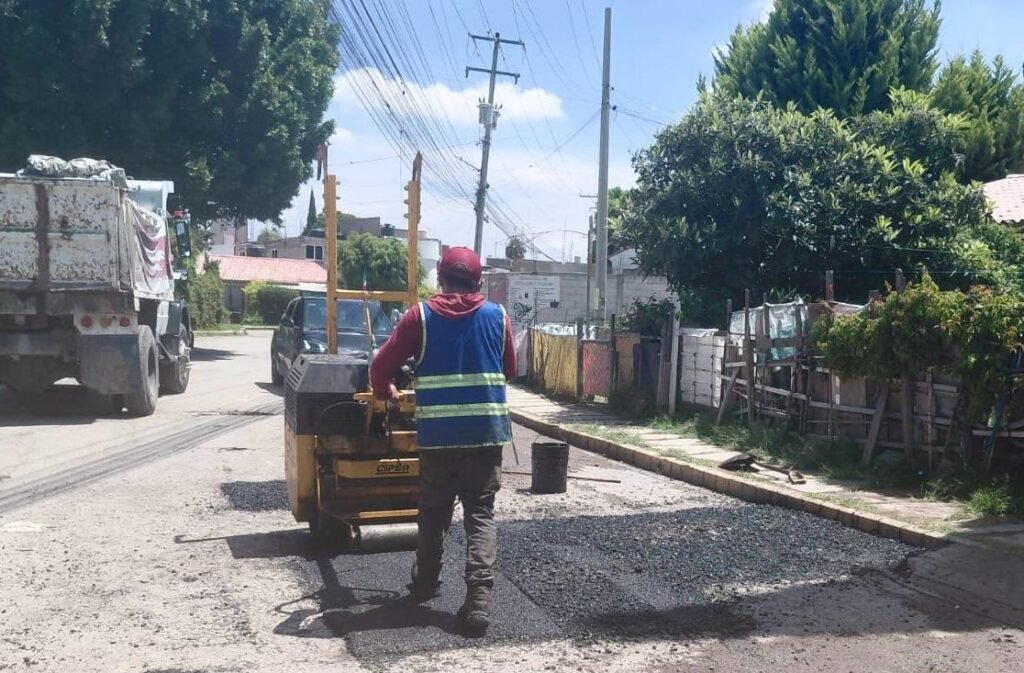 La campaña Bacheando Puebla de Pepe Chedraui, que ha atendido más de 119 mil baches priorizando vialidades usadas por el transporte público.
