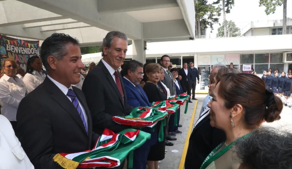 Gobierno de Pepe Chedraui impulsa programa de abanderamiento en Puebla capital