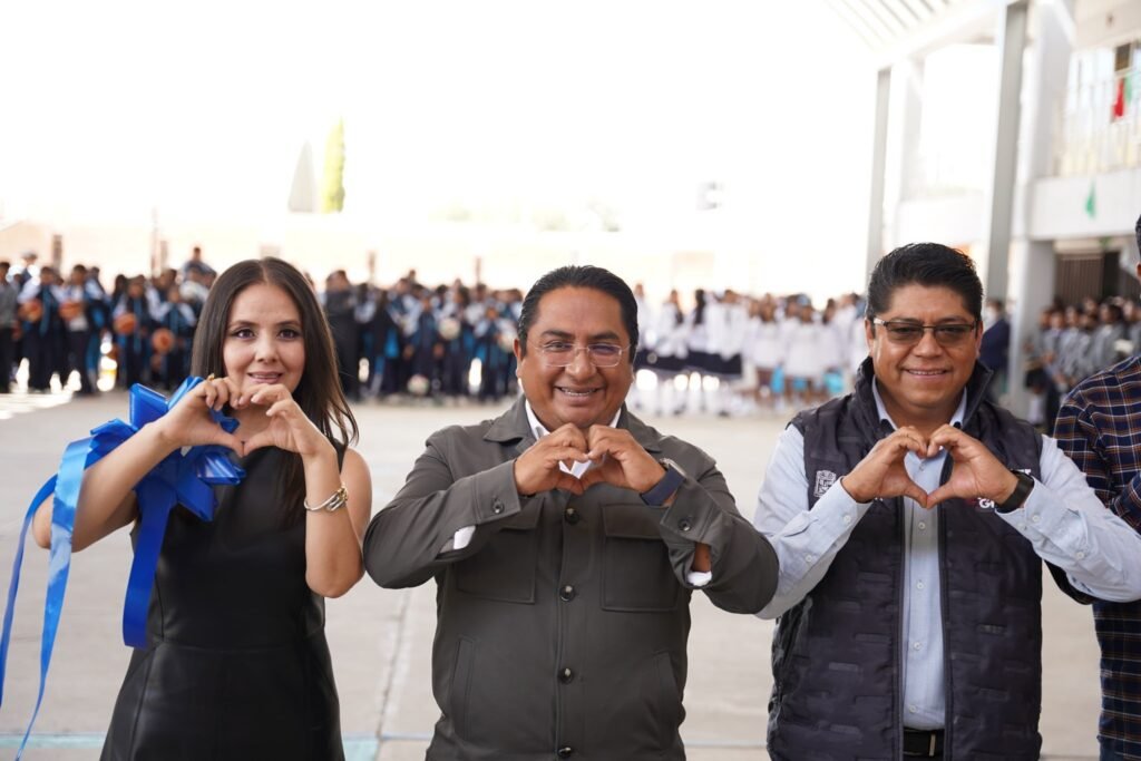 Ayuntamiento y Bienestar construyen domo en secundaria de Juan C. Bonilla